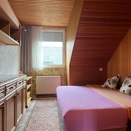 Apartment Schone 3-zimmer-wohnung Nahe Dusseldorf Flughafen Und Messe