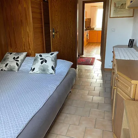 Schone 3-zimmer-wohnung Nahe Dusseldorf Flughafen Und Messe Apartment
