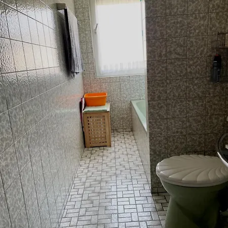 Schone 3-zimmer-wohnung Nahe Dusseldorf Flughafen Und Messe *